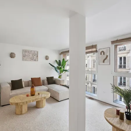 Apartamento A Rooftop In *